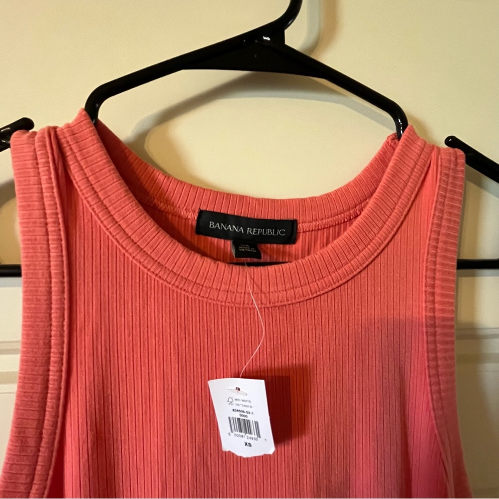 Banana Republic Vibrant Coral Ribbed Top
